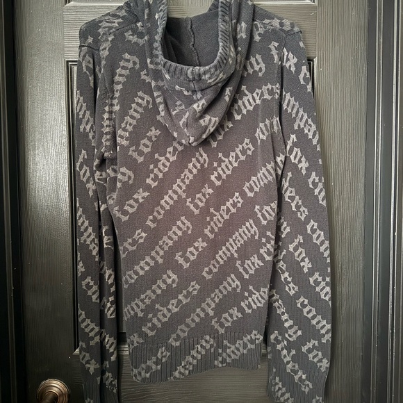 Fox Black and Gray Sweater - Picture 7 of 7